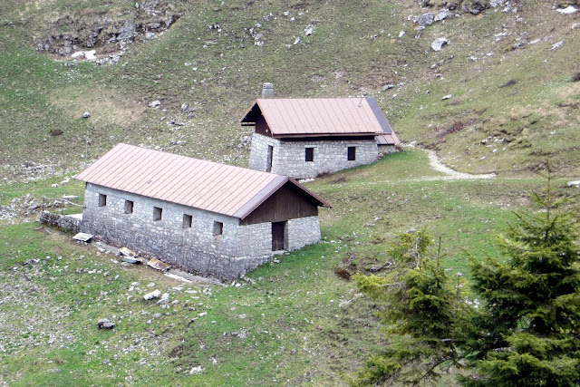 alta via degli eroi monte grappa escursione