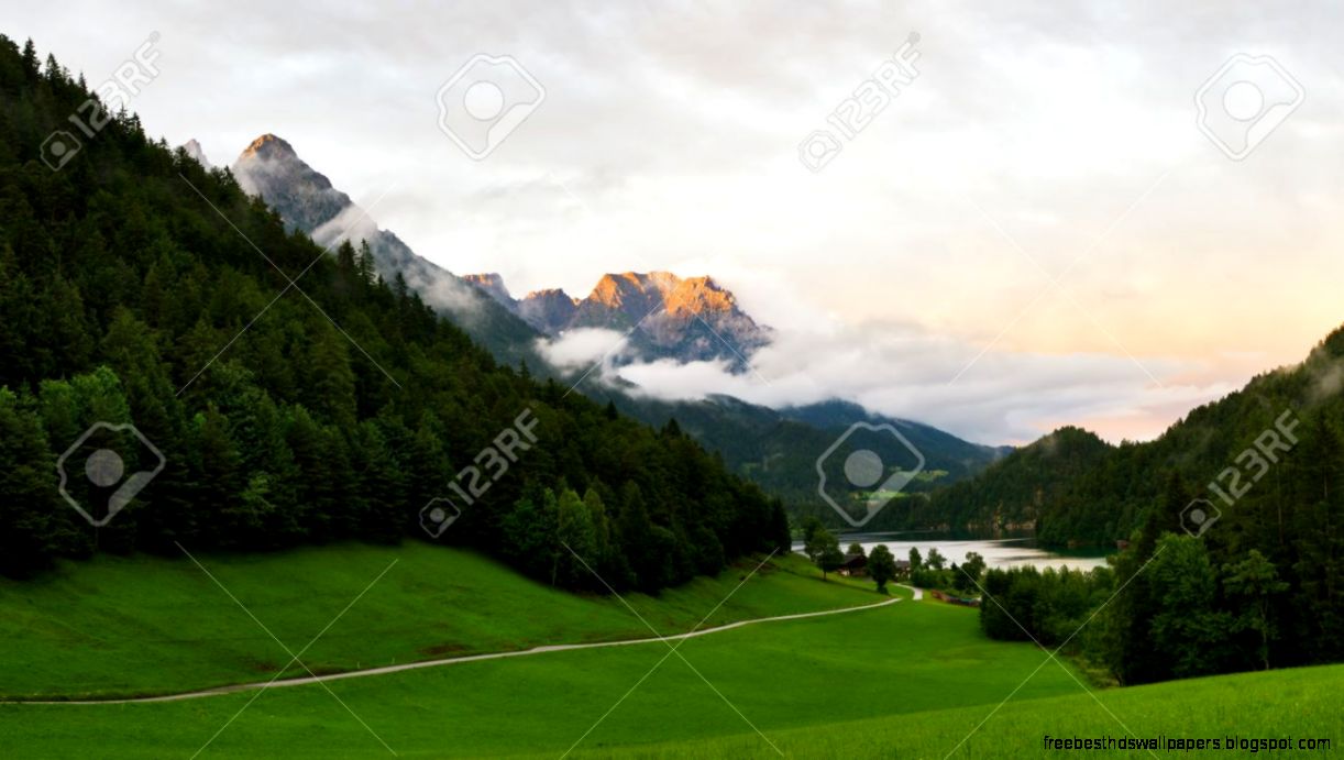 Hintersteiner See In The Evening Alps Austria Stock Photo