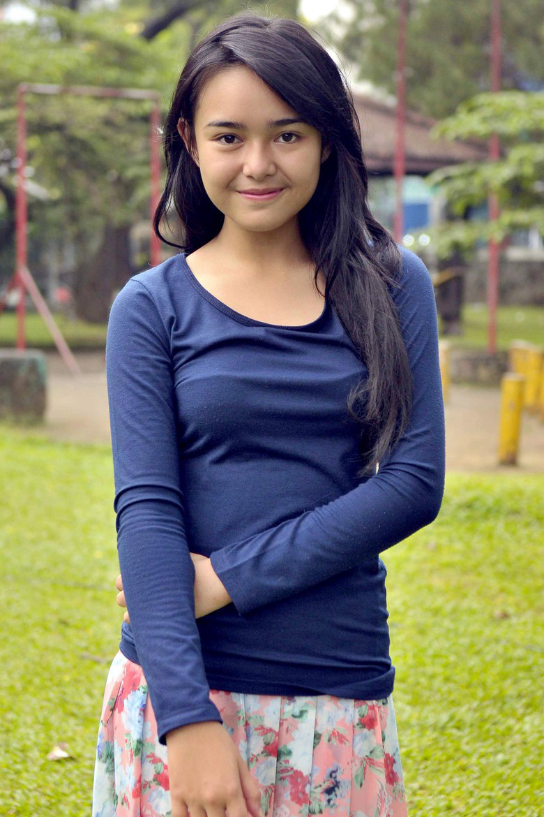44 Top Baru Model Baju Artis Ftv