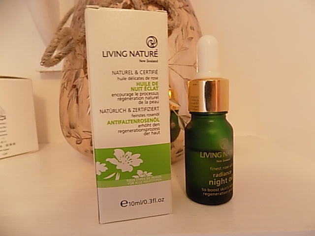 Living Nature Radiance Night Oil