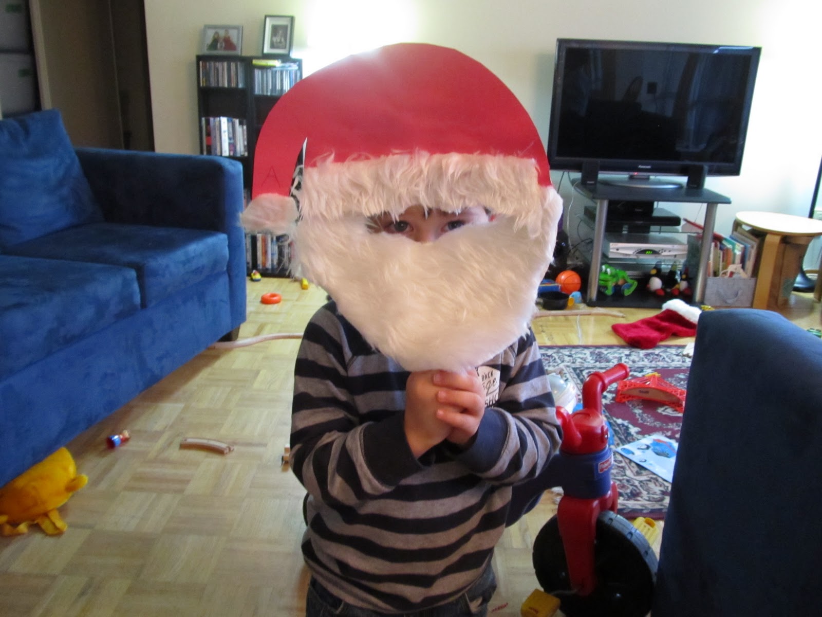 Paper plate christmas masks High Park Home Daycare: Paper Plate Santa Claus Mask