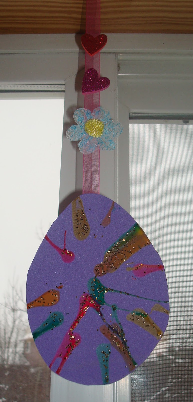 LoveNLoot Salad Spinner Easter Egg Garland