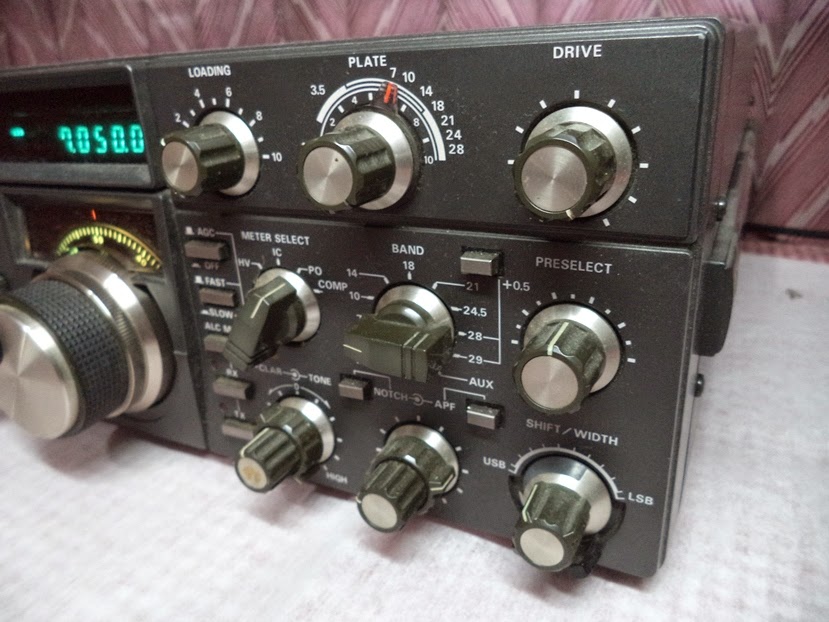 MEDAN RADIO: Yaesu FT-102 + SP-102