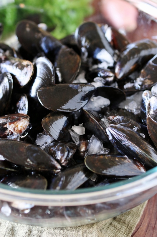 Bourbon and Bacon Steamed PEI Mussels Recipe The Kitchen is My Playground