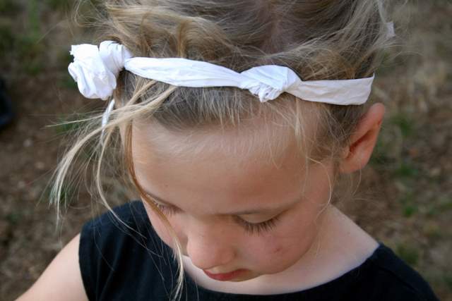 Shape of a Spoon: Paper headband tutorial
