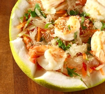 thai pomelo salad with shrimp