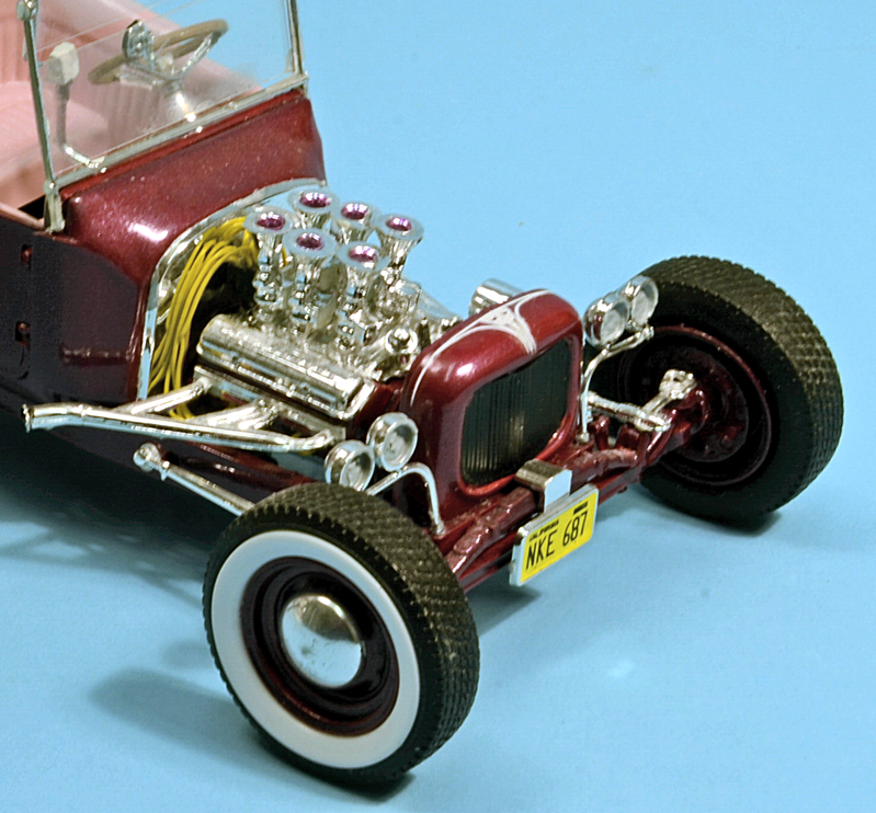 Revell 85-4922 Big Daddy Ed Roth 1923 Ford Hot Rod Tweedy Pie 1/25 Inside for sale online 