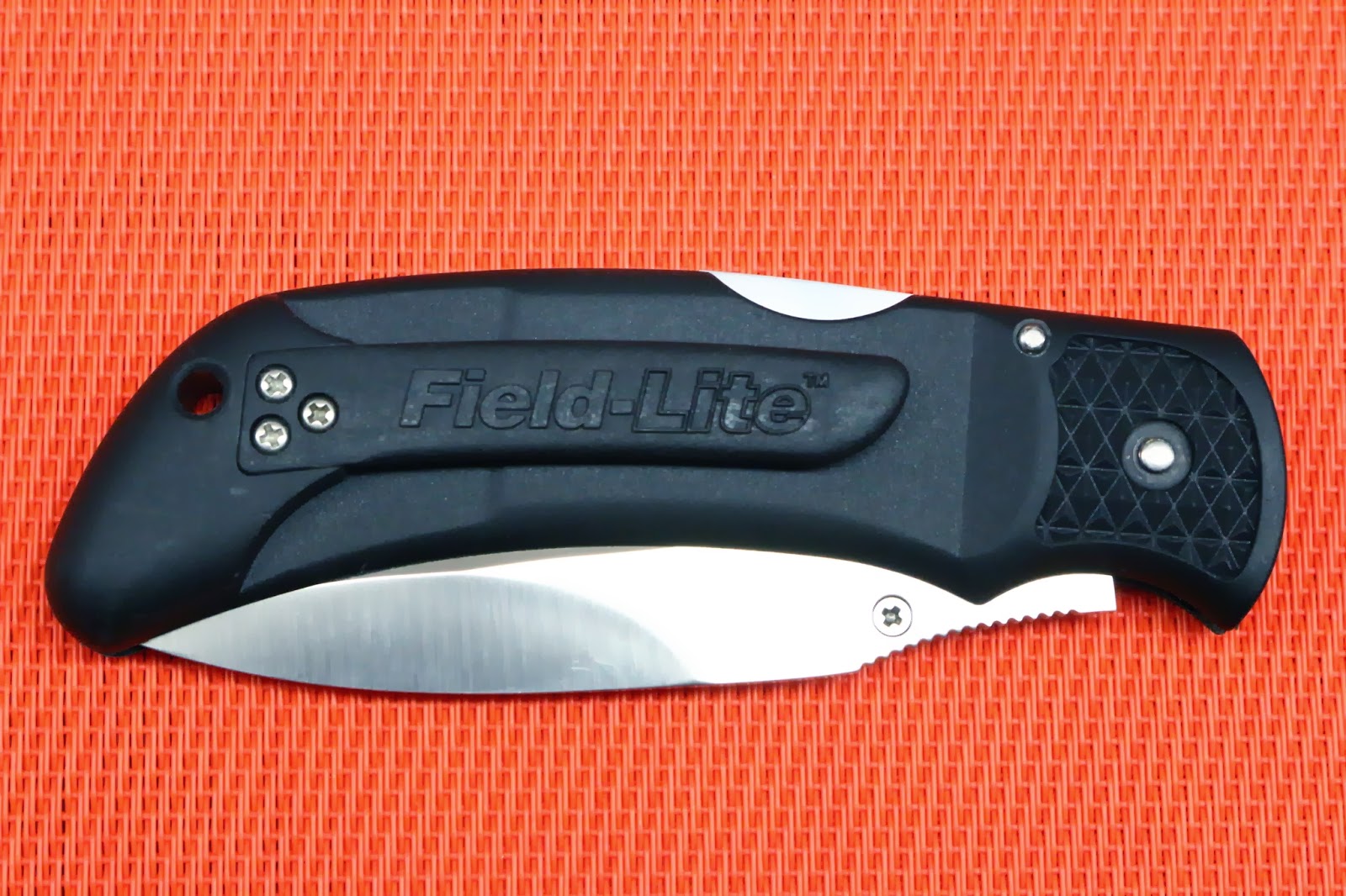 ARMAS BLANCAS 66 OUTDOOR EDGE FIELDLITE FL20