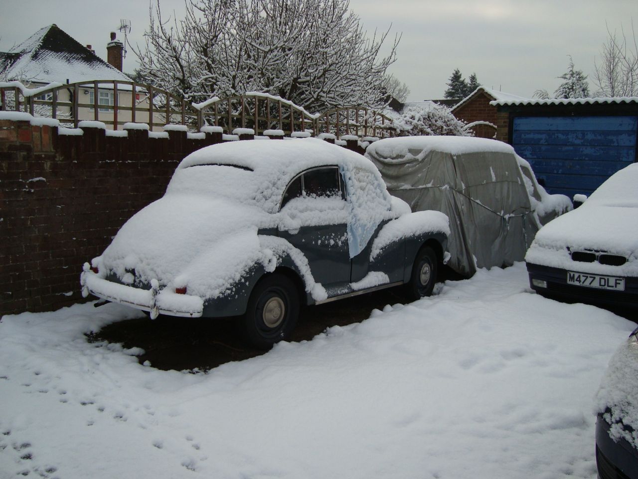 =Morris J Type Vans= More snow.