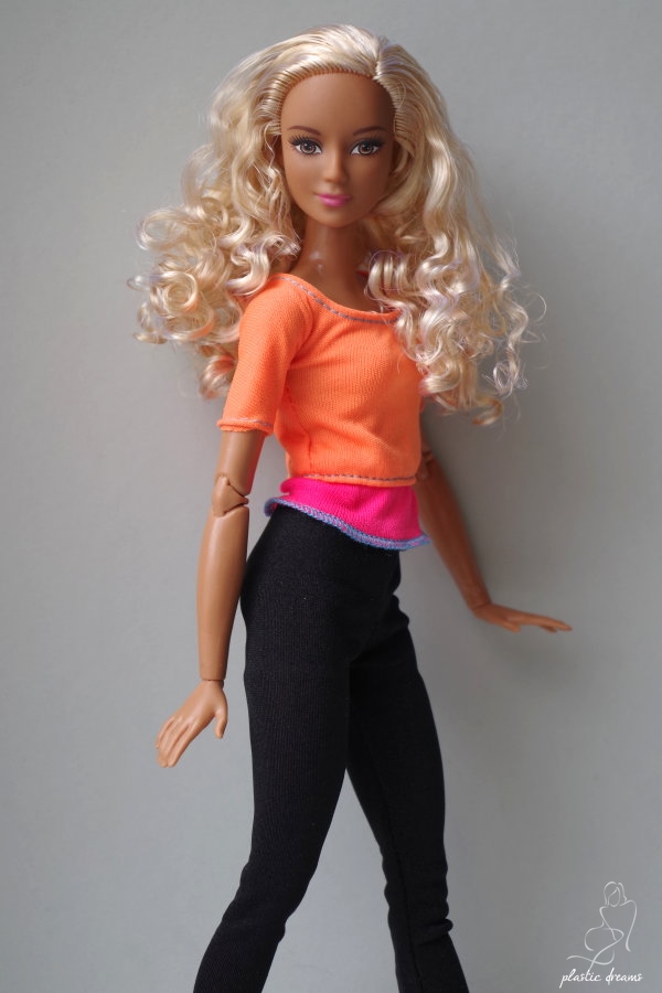 Plastic Dreams :: Barbie et miniatures: Made To Move Barbie Doll