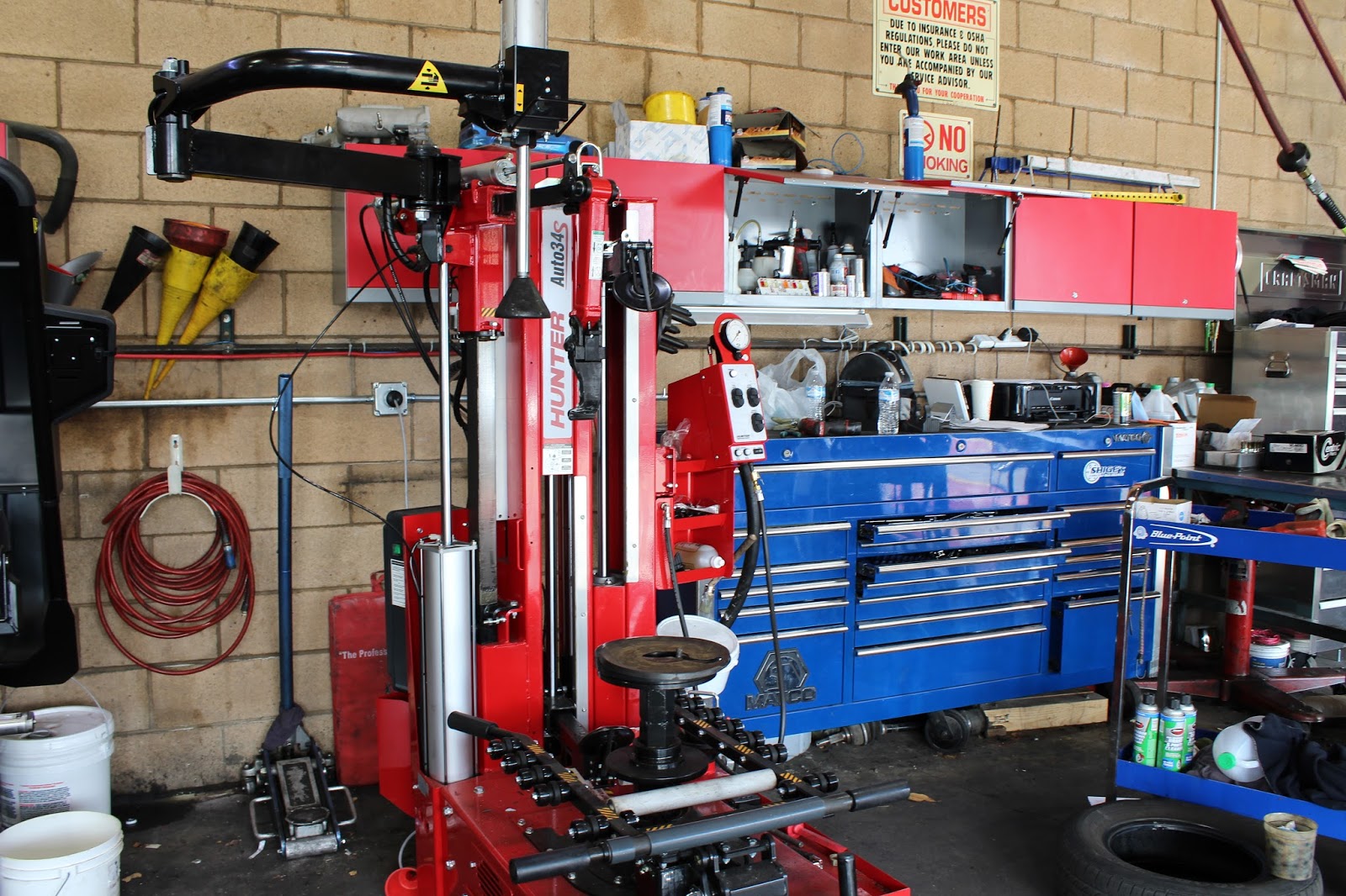 LIVE THE LEGACY SHIGE'S PREMIER AUTO SERVICE!! Hunter Engineering's