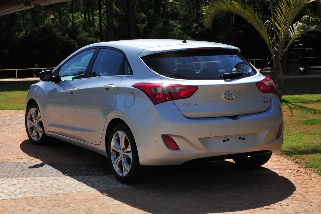 BmotorWeb Novo Hyundai i30 2014 à venda no Brasil