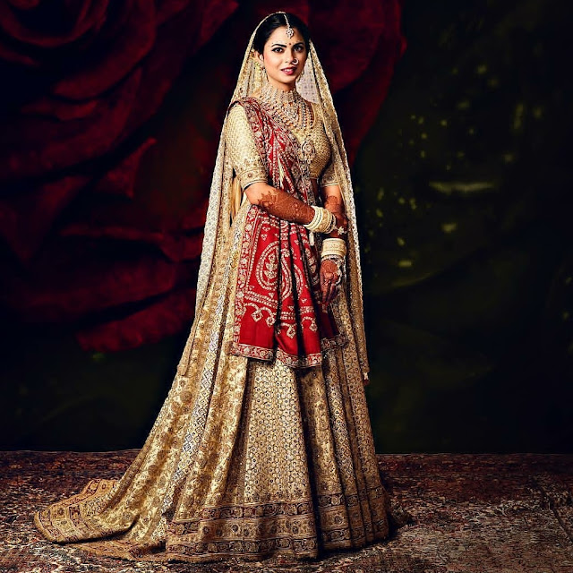 Isha Ambani Wears Abu Jani Sandeep Khosla for her Wedding