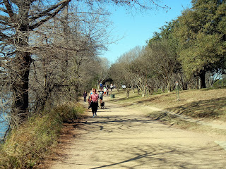 The trail around Lady Bird Lake in Austin, TX
