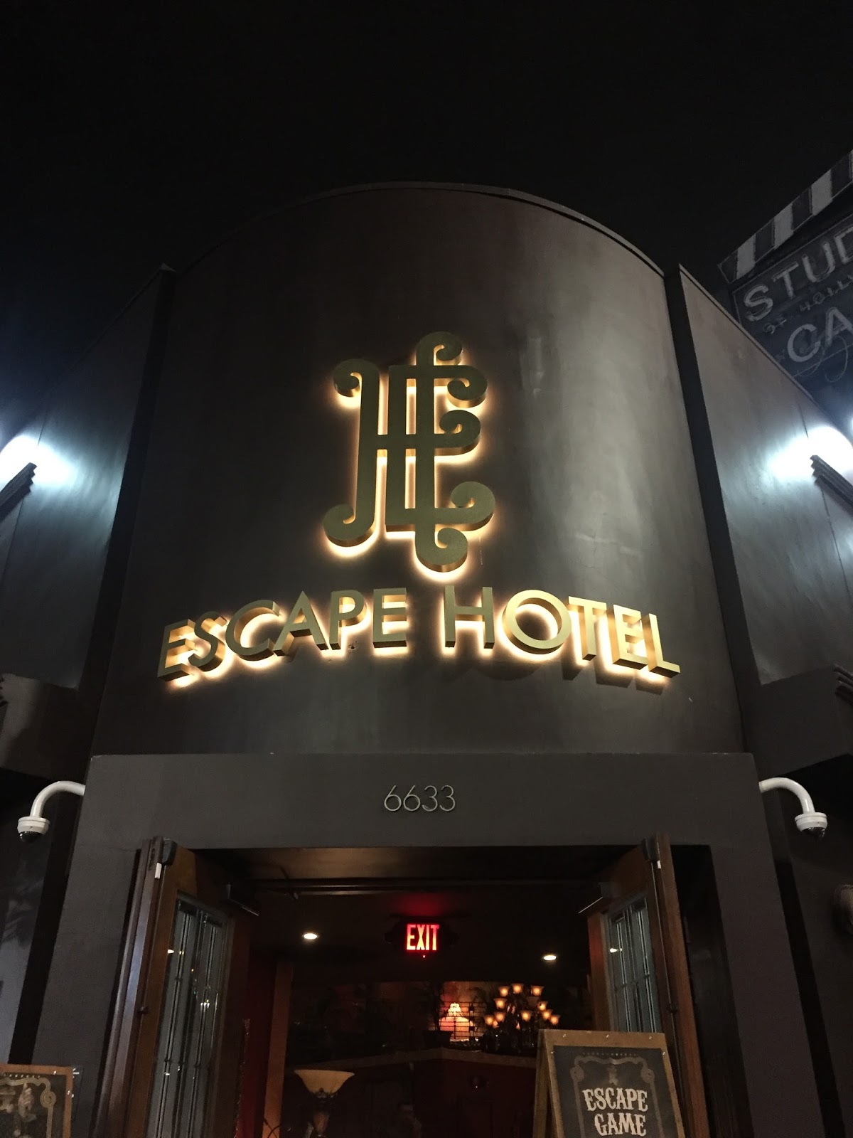 Kirbie Goes To Hollywood Escape Hotel Hollywood Review