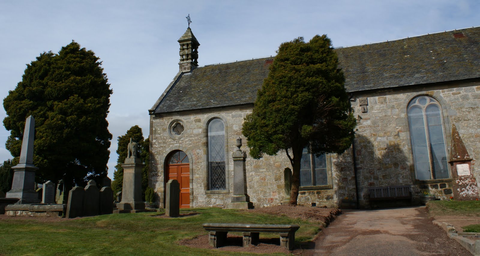 Tour Scotland Tour Scotland Photographs Orwell Church and Graveyard