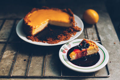 Cheesecake de Limão Siciliano e Blueberry Receita de Cheesecake de Limão Siciliano e Blueberry