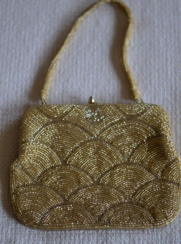 If Grandma wore Jcrew: Vintage beaded purse