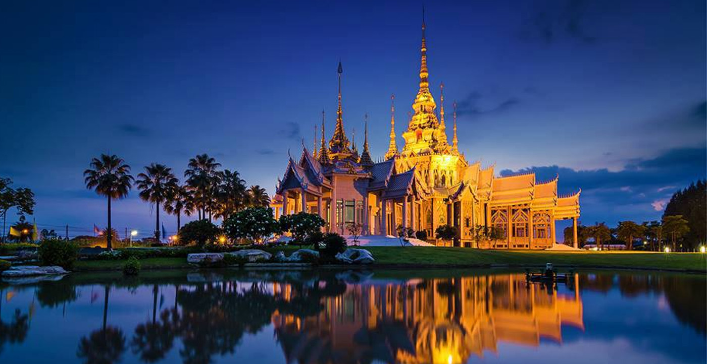 Valentine's Day Trip to Bangkok with Girlfriend images wallpaper