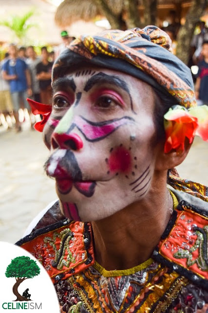Tari amaq tempengus sasak sade village