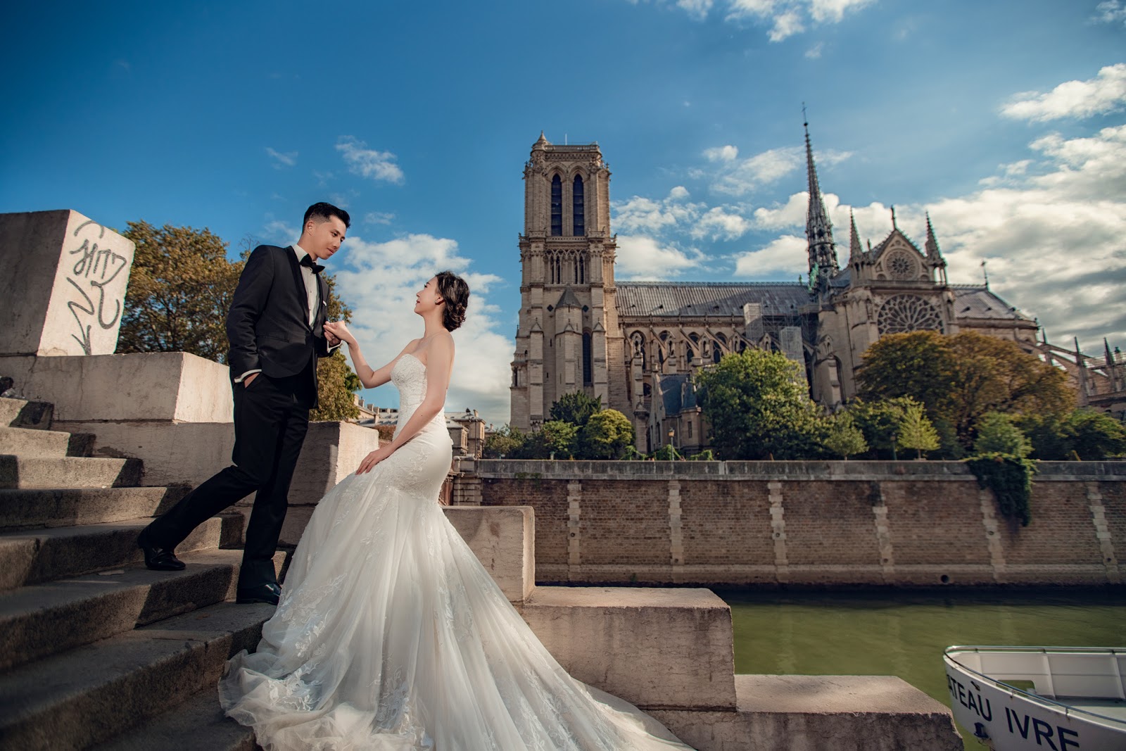 PARIS巴黎婚紗 聖心堂 巴黎旅遊景點推薦 巴黎歌劇院 蒙馬特 海外自助婚紗推薦 私密拍攝景點 法國小鎮必吃 巴黎鐵塔超浪漫 台北自助婚紗工作室 台北租禮服推薦 楓丹白露 凱旋門 羅浮宮 亞力三大三世橋 巴黎聖母院 PARIS巴黎婚紗 聖心堂 巴黎旅遊景點推薦 巴黎歌劇院 蒙馬特 海外自助婚紗推薦 私密拍攝景點 法國小鎮必吃 巴黎鐵塔超浪漫 台北自助婚紗工作室 台北租禮服推薦 楓丹白露 凱旋門 羅浮宮 亞力三大三世橋 巴黎聖母院