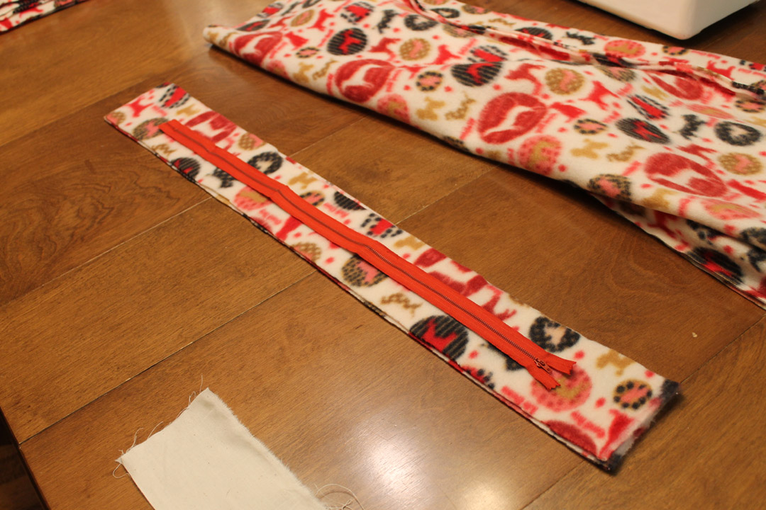 Sew Chic Pattern Company A better way to sew zippers in fleece