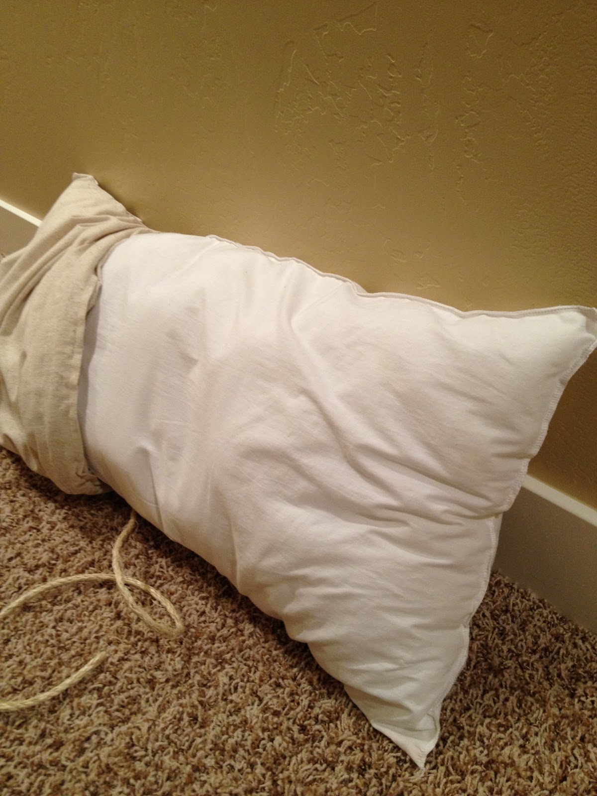 Little Yellow Barn CHEAP DIY Pillow Forms
