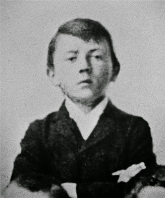 Fotos Cronológicas de Adolfo Hitler