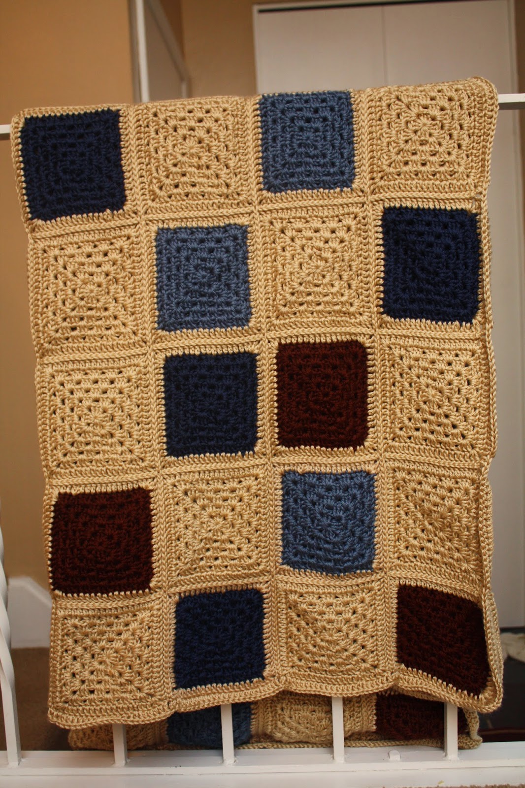 Jamie Lynne ~ Craft Guru: Blue and Brown Granny Square Afghan Finished!!