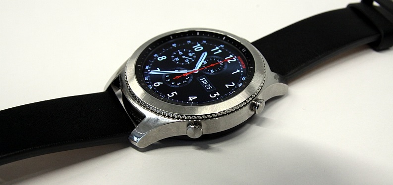 Thiết kế cá»§a Samsung Gear 3 smartwatch - Kênh truyá»n thông vá» Äông há» thông minh, thiết bá» theo