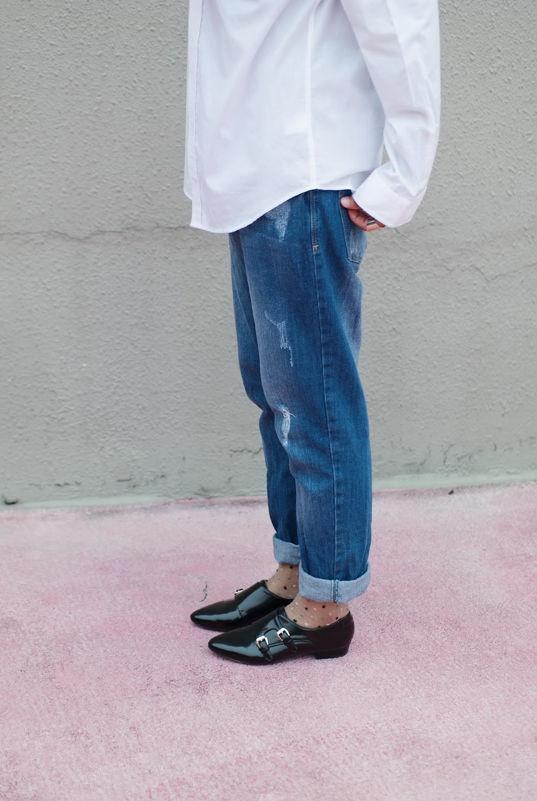Blue Jeans, White Shirt. (And Red Lips) — The Good Weekender