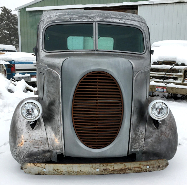 247 AUTOHOLIC: 1941 Ford COE Cabover Engine
