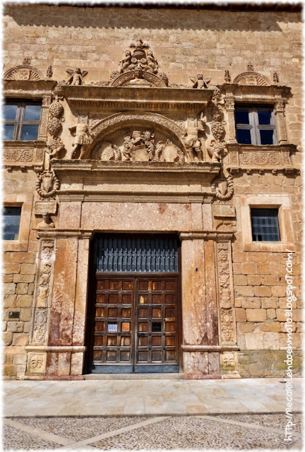 Portada del palacio de los condes de Miranda, Peñaranda de Duero