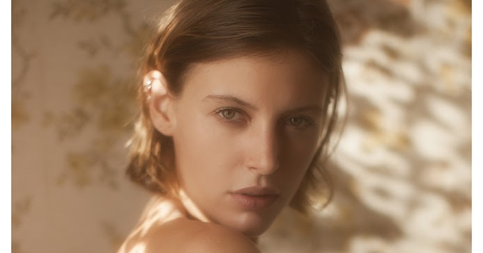Hot girl… Justine
