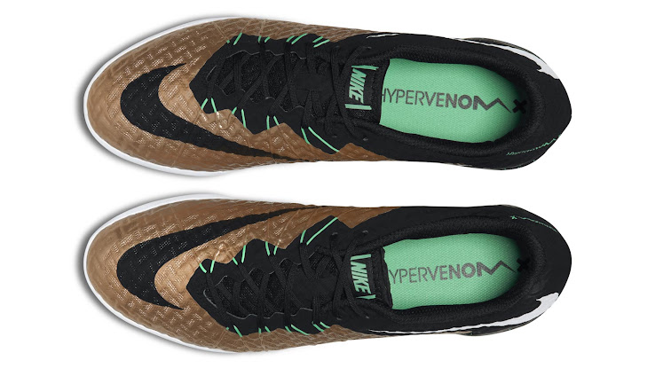 Nike Shoes With Shoe Strings On Side Nike Shoes With Shoe Strings On Side