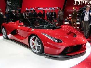  resmi diluncurkan dalam program Frankfurt Motor Show  Mobil Ferrari 458 Speciale, Mobil Sport Impian Terkini