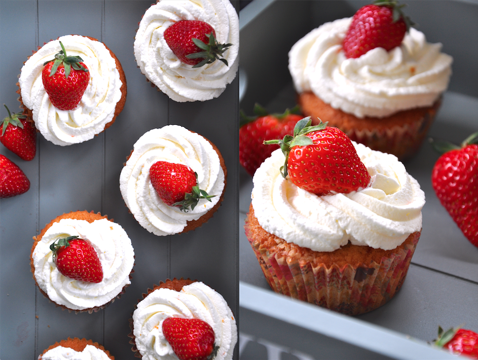 Krümelkreationen: Erdbeerkuchen-Cupcakes mit Erdbeerfüllung Krümelkreationen: Erdbeerkuchen-Cupcakes mit Erdbeerfüllung