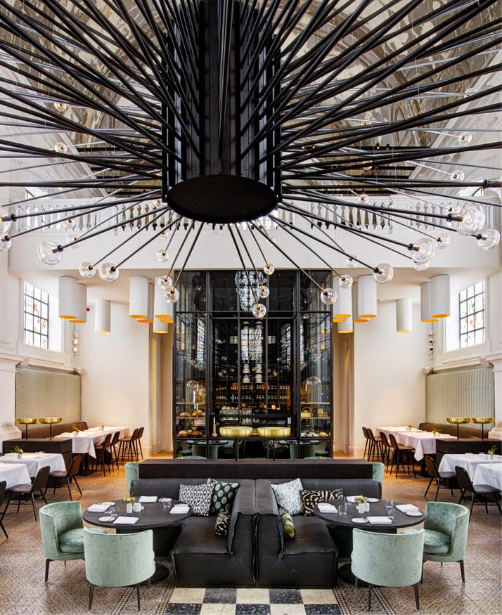 Una iglesia transformada en restaurante en Amberes5