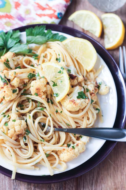 alt="pasta,cauliflower,prawns,pasta dish,pasta recipe,dinner,dinner recipes,noodles recipes,spaghetti"