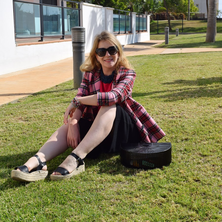 Como llevar crop pant con blazer