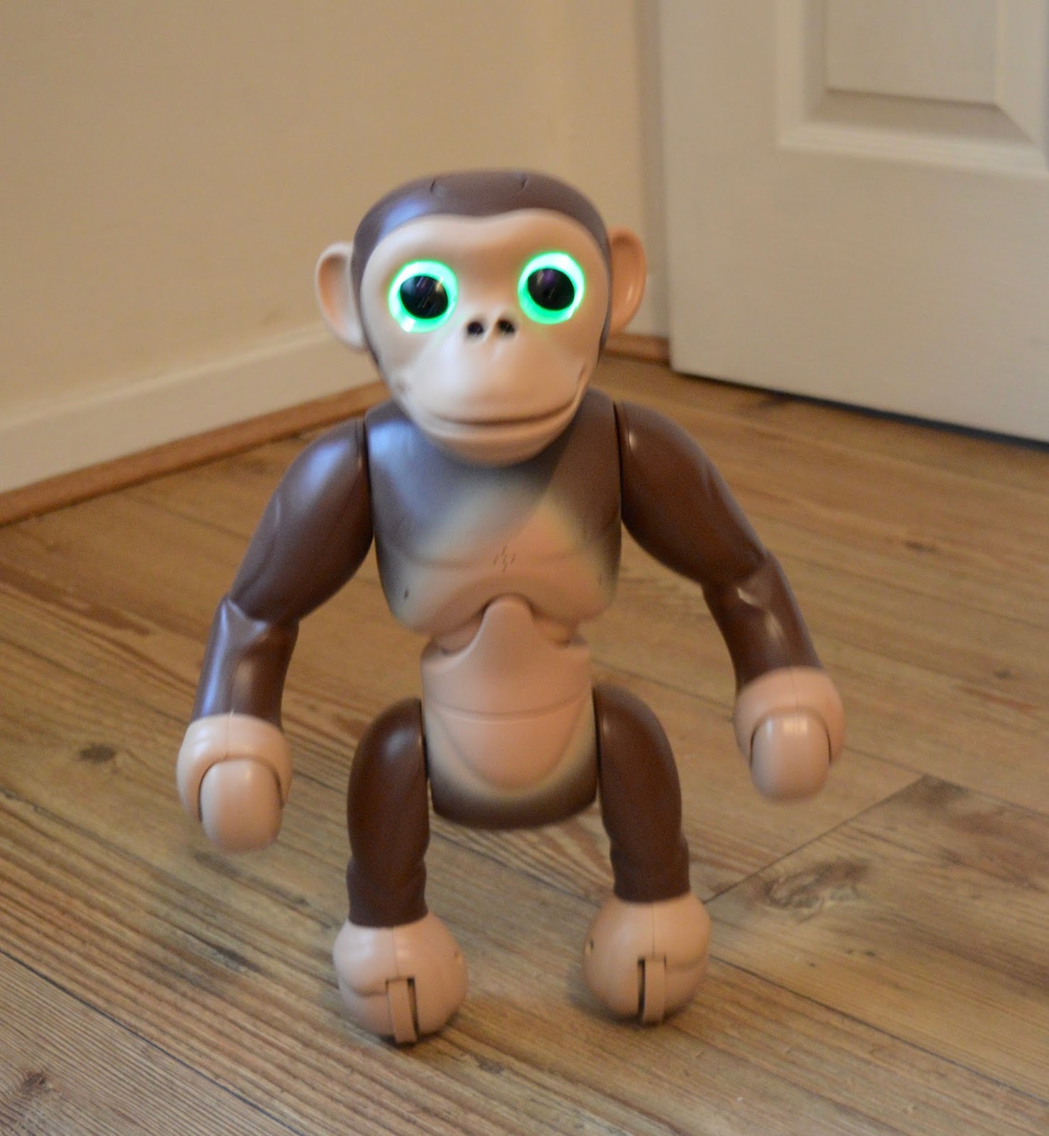 Zoomer Chimp A 'Must Have' Toy for Christmas 2016 A Review North