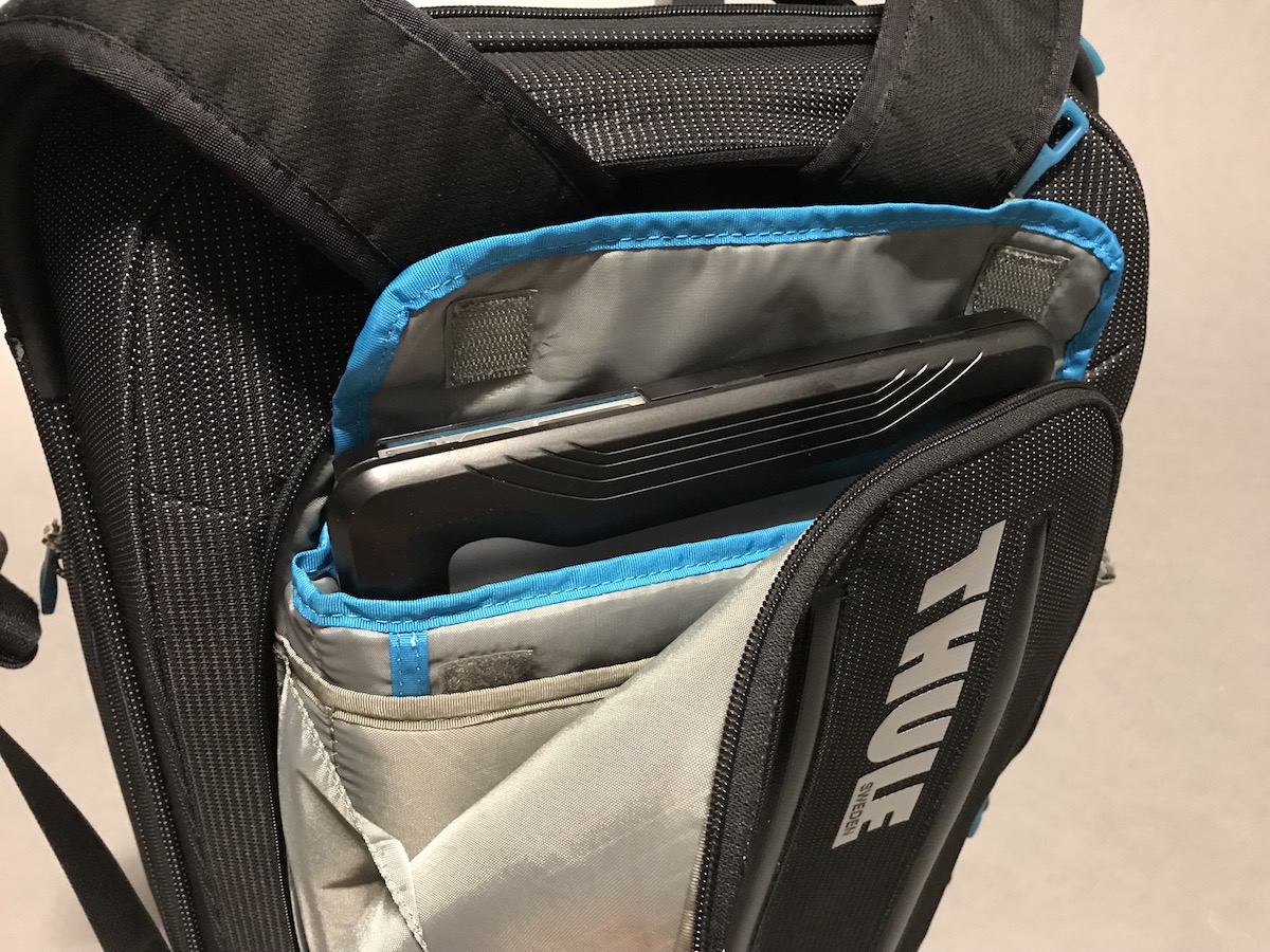 Review Thule Crossover Carryon 56cm/22" Rucksack Holdall