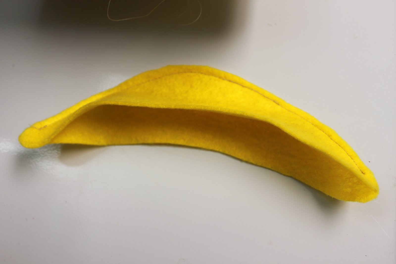 while-wearing-heels-i-heart-fake-food-felt-banana-tutorial