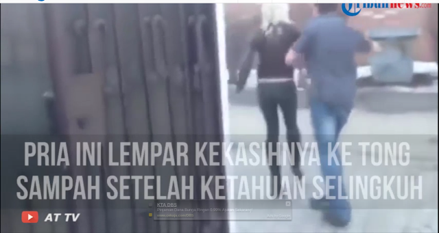 Wanita ini Pasrah Dilempar ke Tong Sampah Karena Terpergok Selingkuh Wanita ini Pasrah Dilempar ke Tong Sampah Karena Terpergok Selingkuh