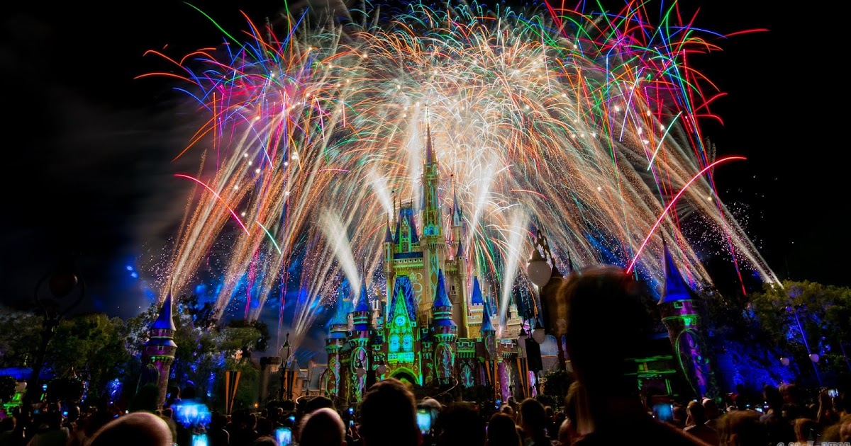 Guide4WDW.com: 5 Magic Kingdom Fireworks Viewing Tips for 2018/2019