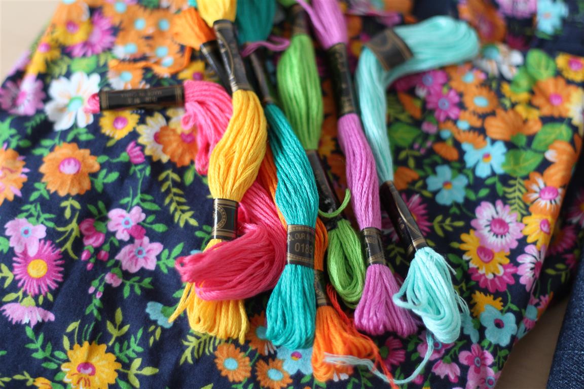 emuse Embroidered jeans