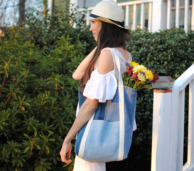 Trash To Couture: Earth Day DIY: Upcycled Jeans Tote Bag