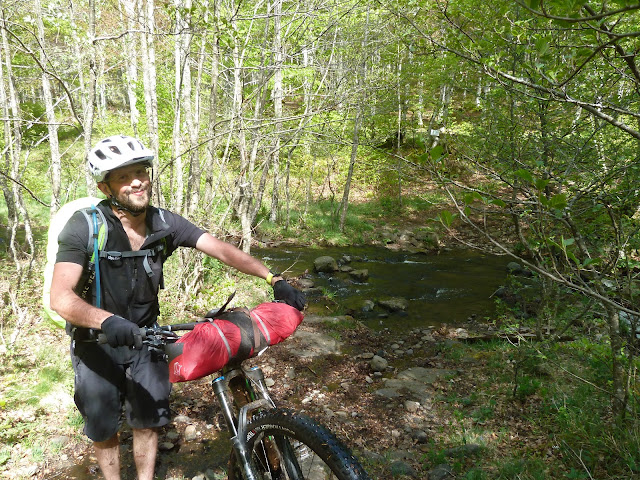 [CR] VTT BUL : Itinérance dans l'Aubrac du 15 au 17 mai 2017 P1100524