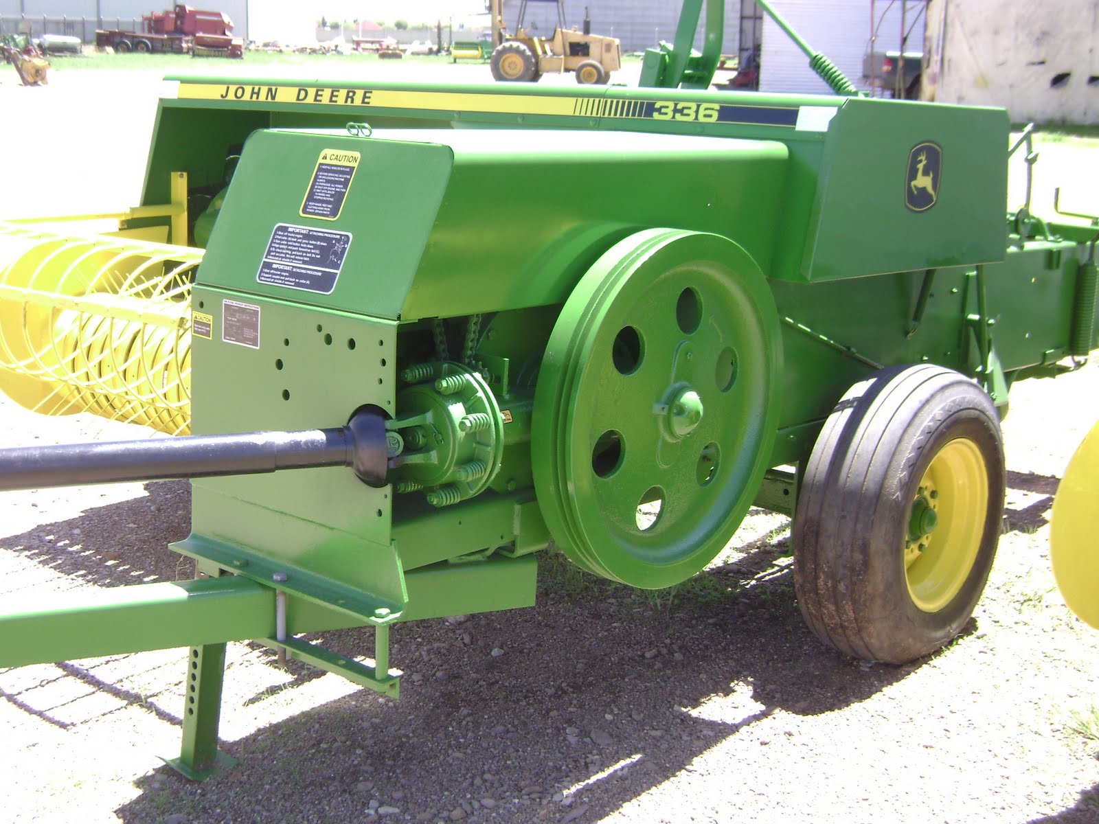MAQUINARIA AGRICOLA INDUSTRIAL: Empacadora John Deere 336 Hilo $6,500