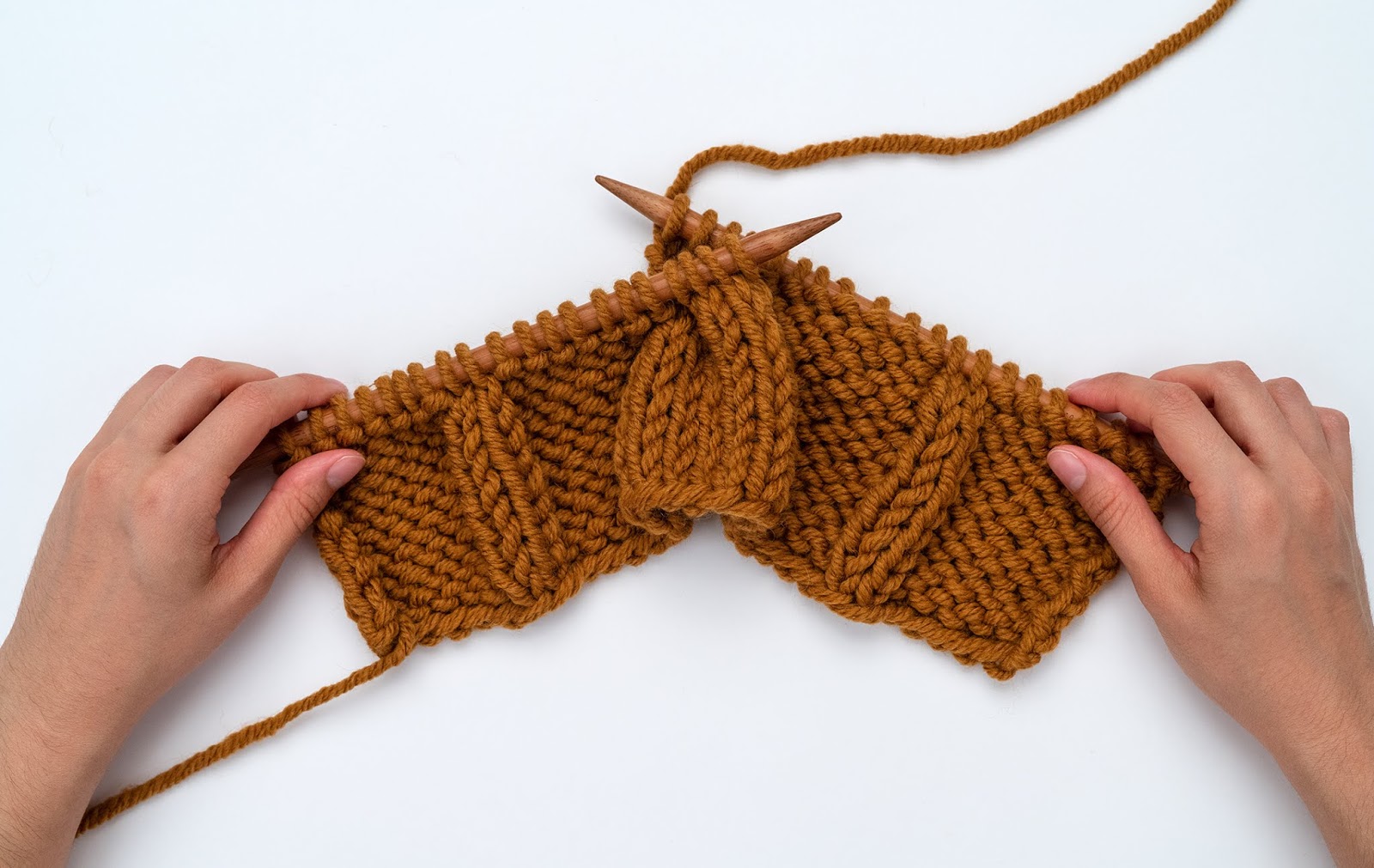 Brenna Ann Handmade FREE KNITTING PATTERN The Cable Knit Pillow